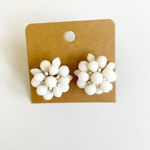 Vintage White Beaded Flower Post Earrings
